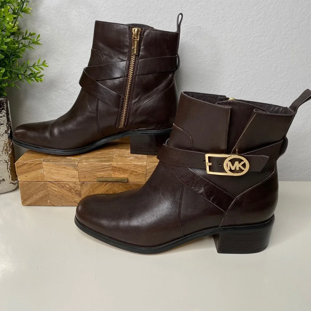 Michael Kors Bryce Chocolate Brown Leather Ankle Boots Side Zip Block Heel‎ SZ 8